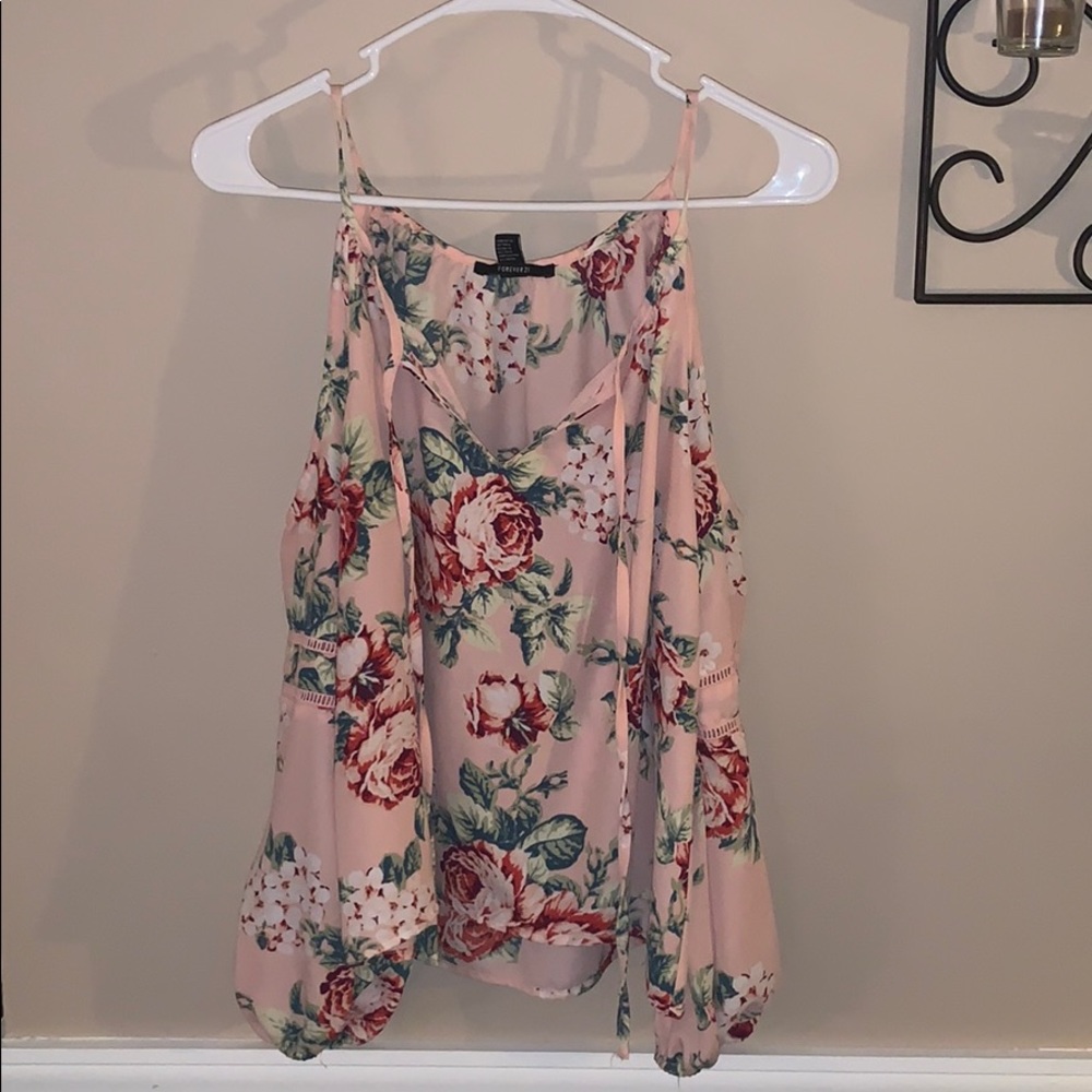 Floral cut out shoulder shirt